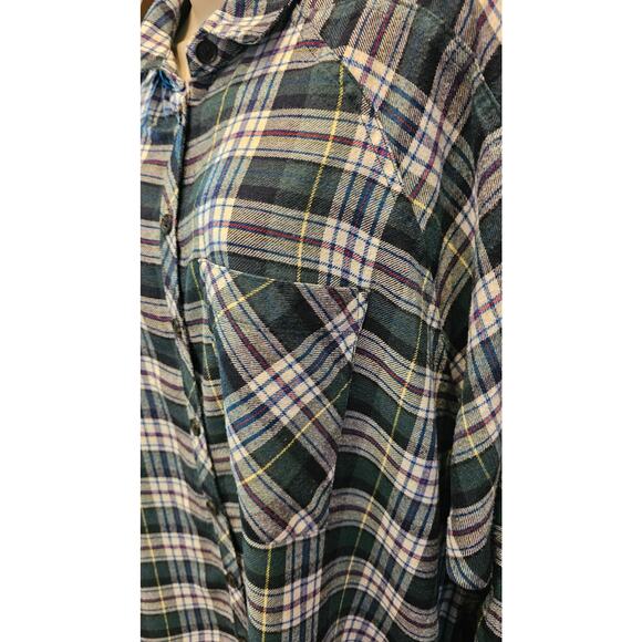 UO Brendan Green Drapey Flannel Christmas Button up shirt slub oversized S plaid - Picture 3 of 9